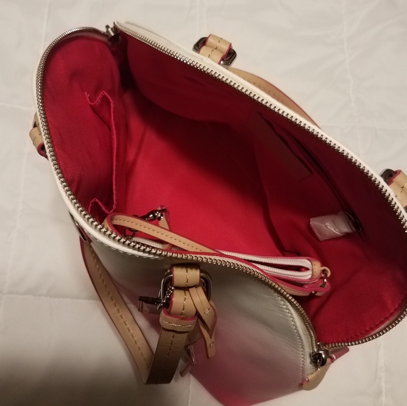 Pink and white Coach w/ Coin Purse - Picture 4 of 16